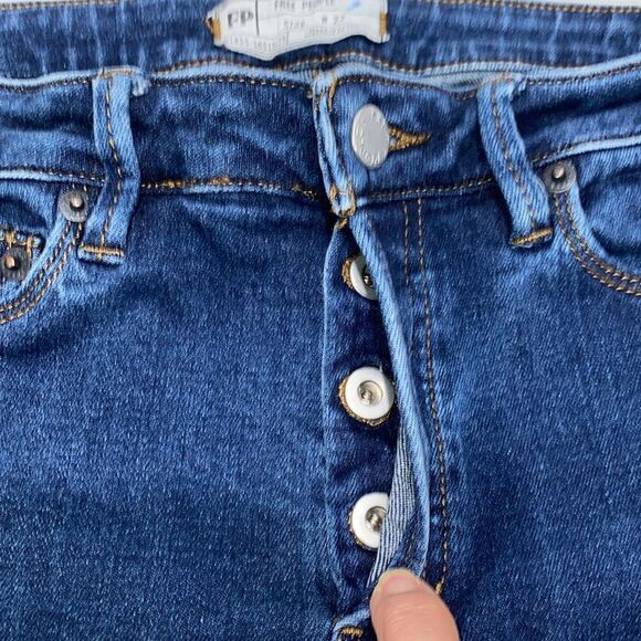 Free People Medium Rise Button Fly Medium Wash Skinny Jeans Size 27 - Picture 9 of 14